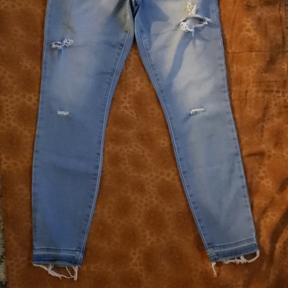 Jeans - Picture 2 of 3
